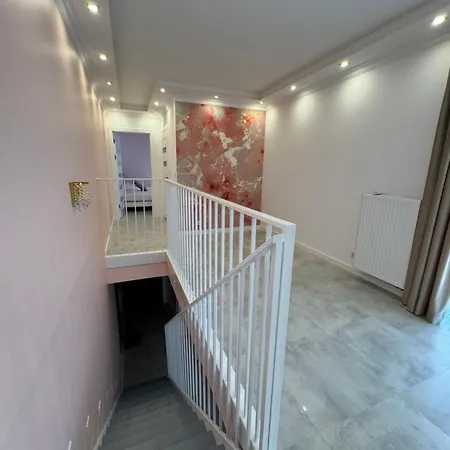 Apartments Merlin -Antresola Przy Starowce Zamosc  Exterior photo